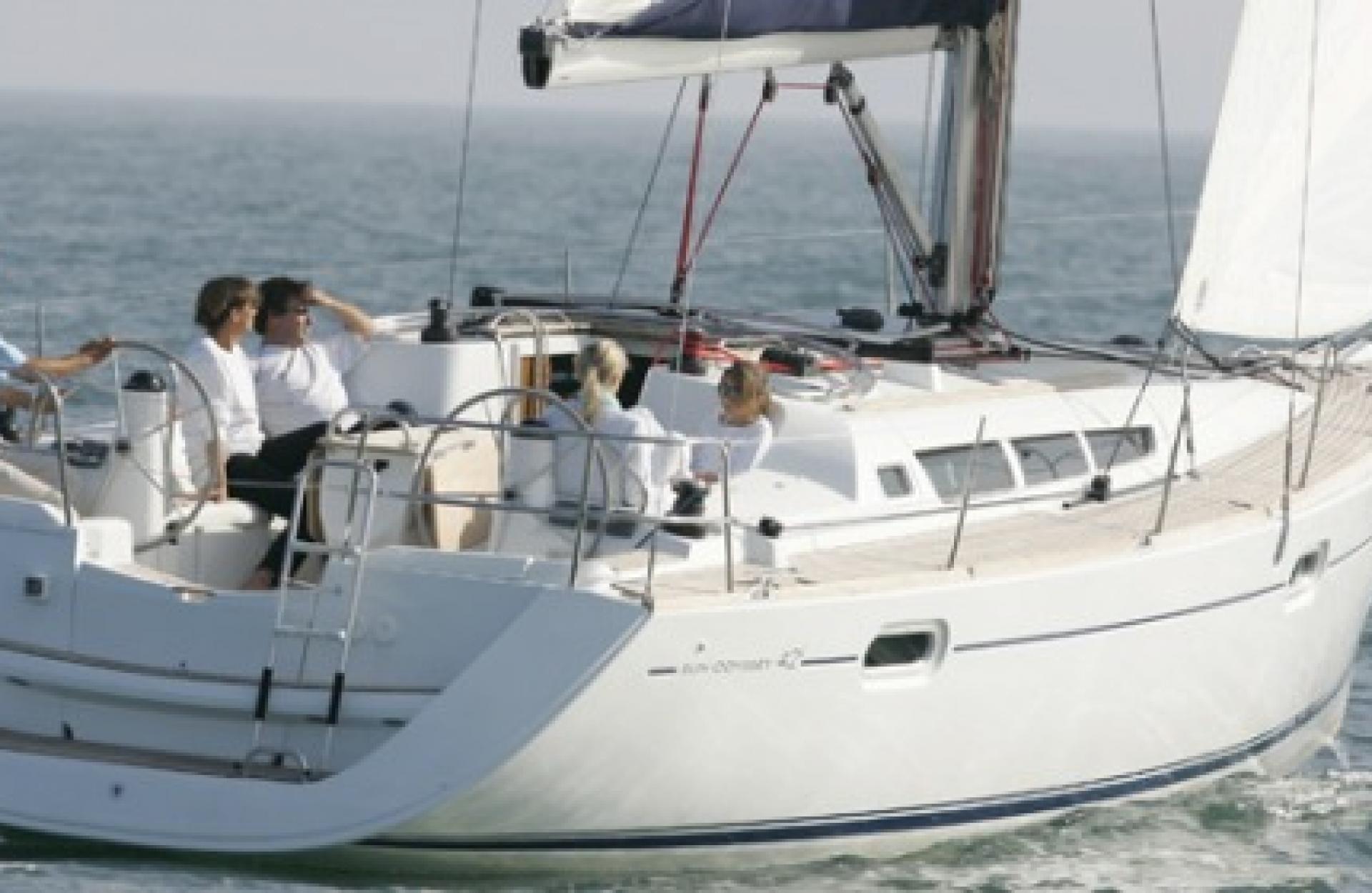 sun odyssey elba toscana italia charter skipper bareboat jeanneau vela barca sail sailing