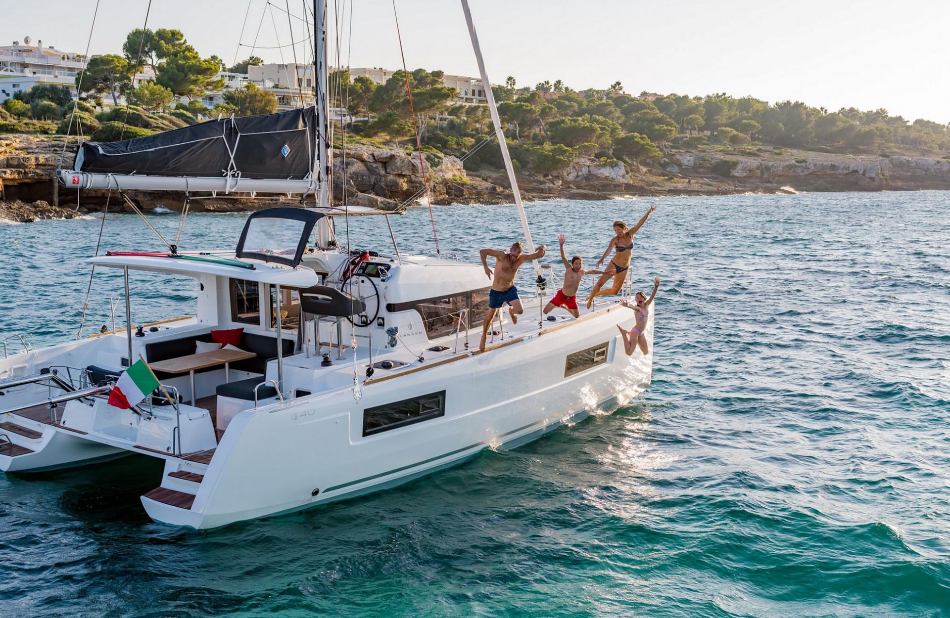 catamarano lagoon elba