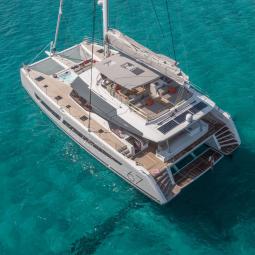 cat catamarano alegria isola mare charter skipper castellamare stabia napoli ischia procida positano ventotene vacanza sail vela 