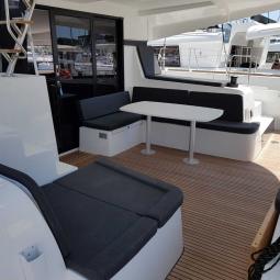 lagoon cat catamarano croatia croazia dubrovnik ragusa charter bareboat skipper vela sail adriatic
