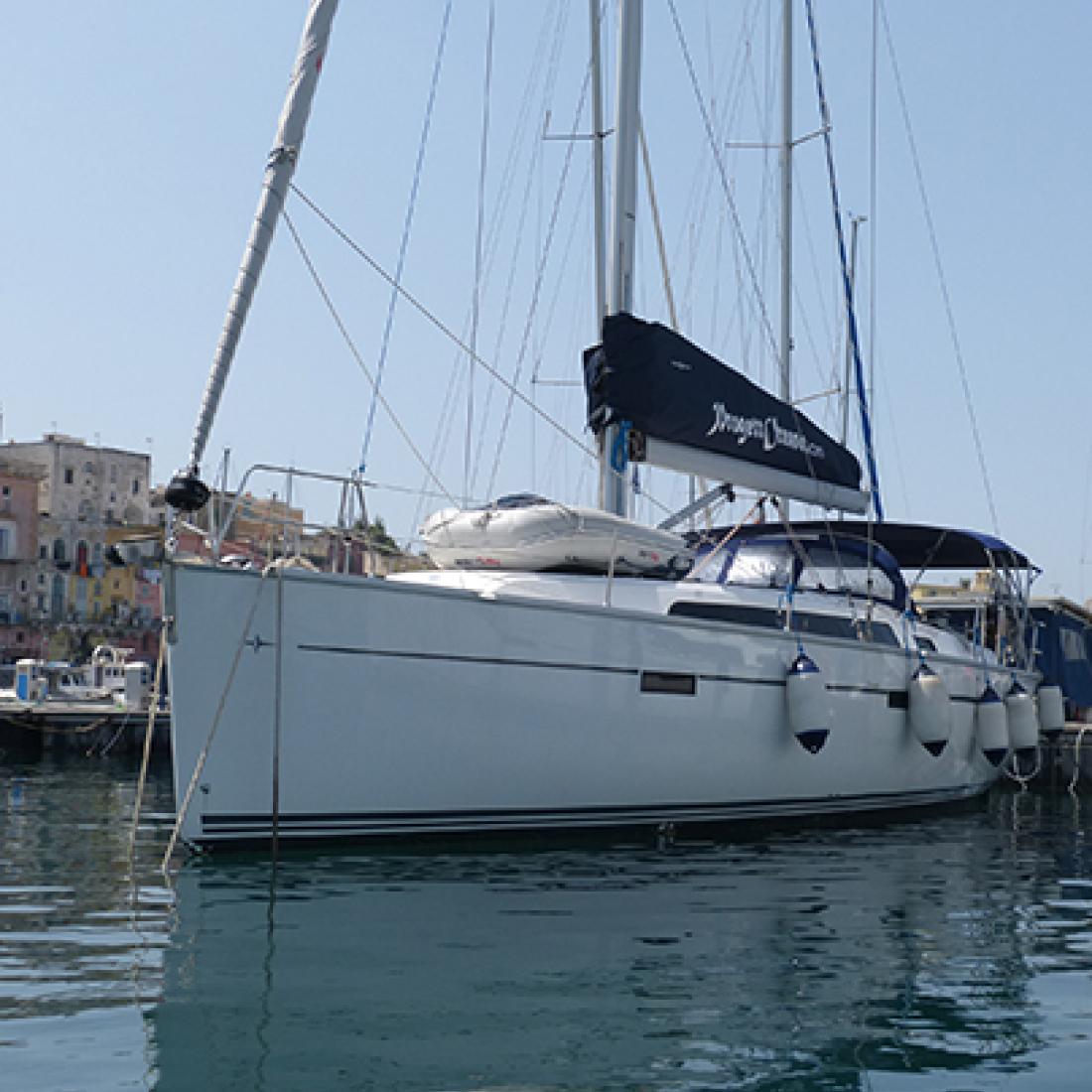 bavaria 46 cruiser vela charter napoli procida capri mare vacanza noleggio locazione 