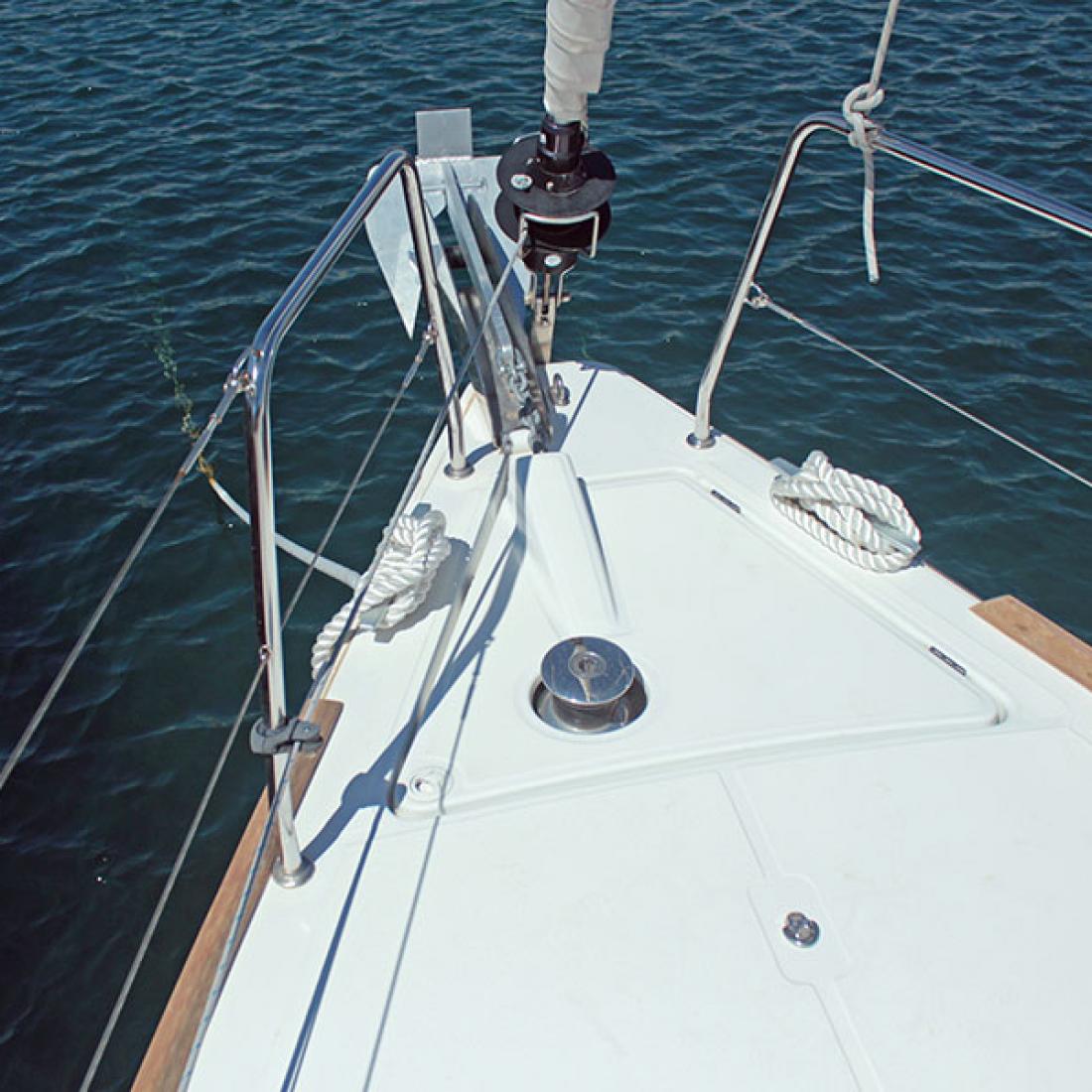 oceanis beneteau cherter vela sail maiorca maillorca espana spain spagna skipper rent boat baleari