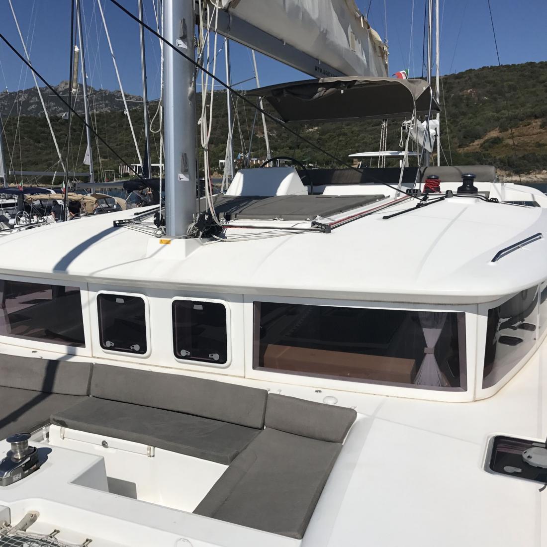 catamarano cala de medici toscana vela charter noleggio vela livorno