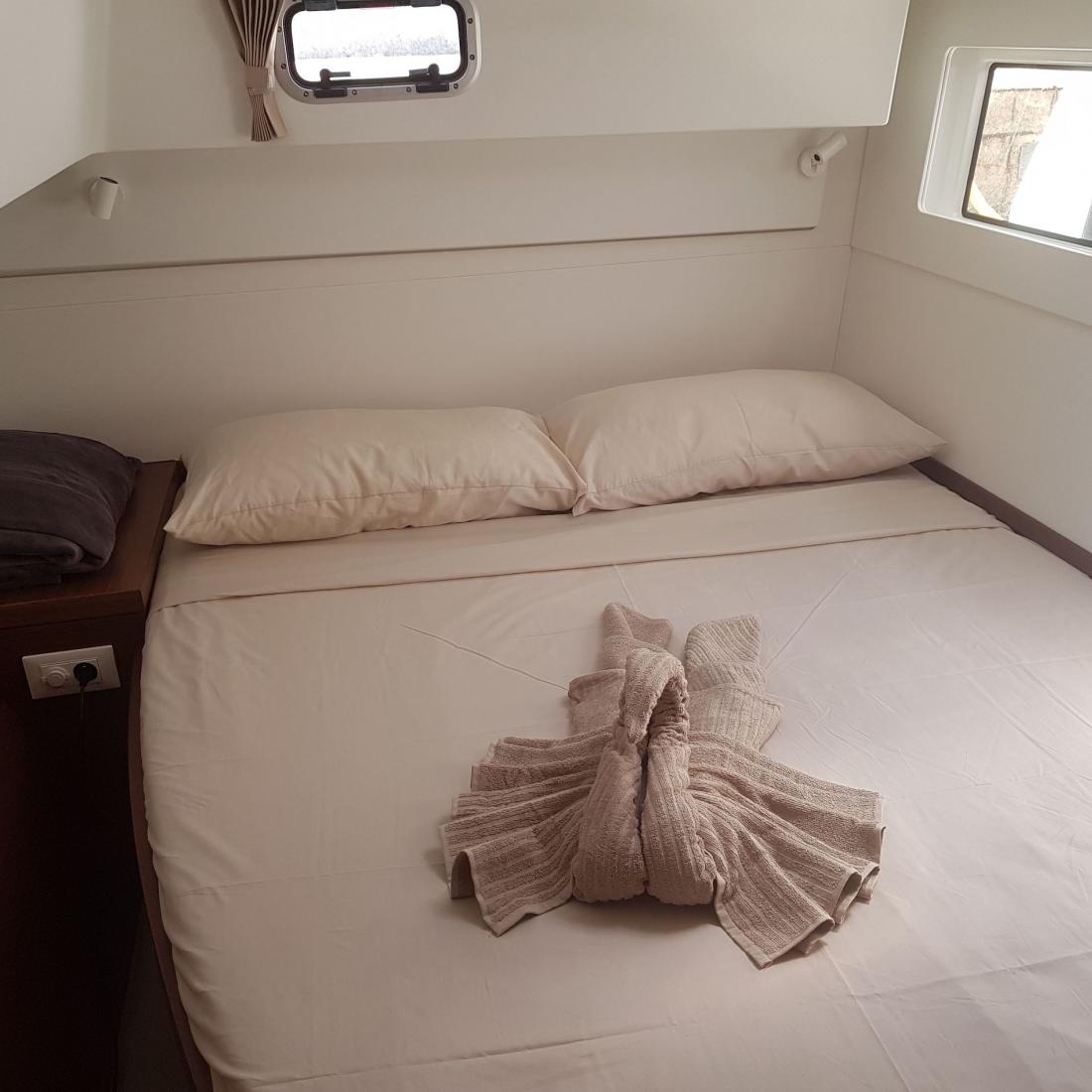 lagoon catamarano punta ala toscana charter barca vela skipper vacanze italia