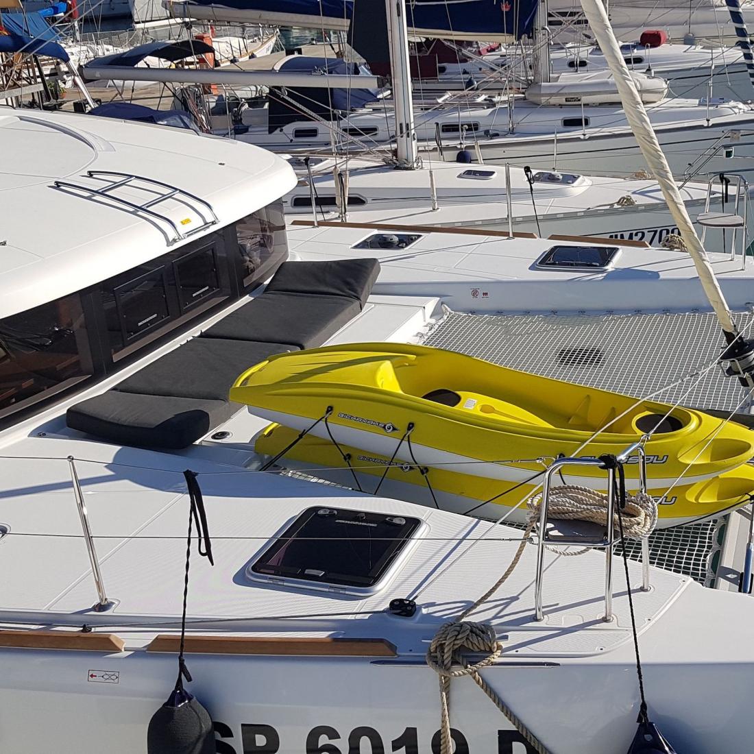 lagoon catamarano punta ala toscana charter barca vela skipper vacanze italia