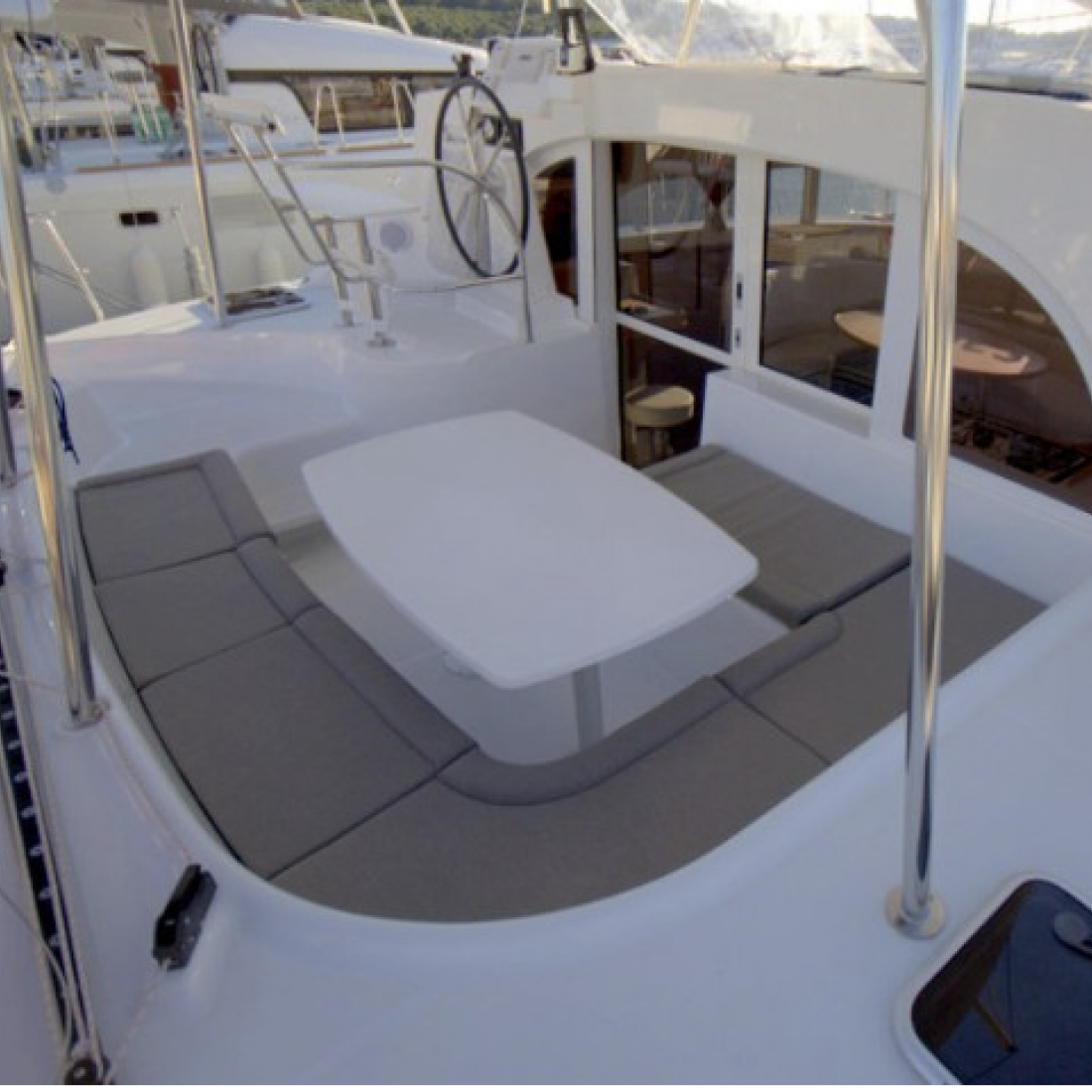 lagoon cat catamarano croatia croazia sibenik charter bareboat skipper vela sail adriatic
