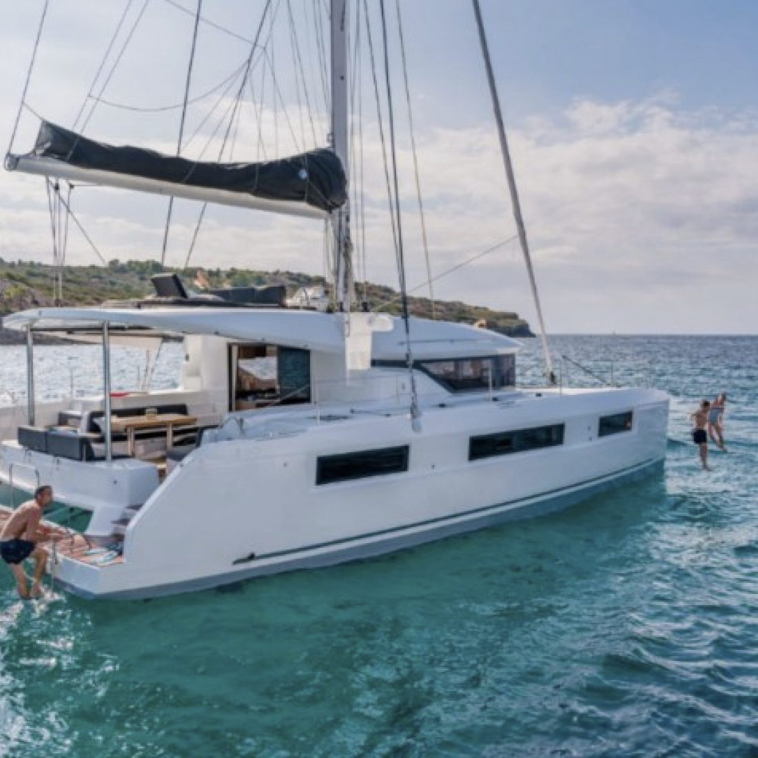 lagoon cat catamarano croatia croazia sibenik charter bareboat skipper vela sail adriatic