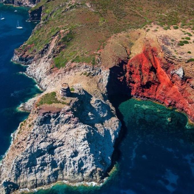 capraia vela agosto estate corsica toscana